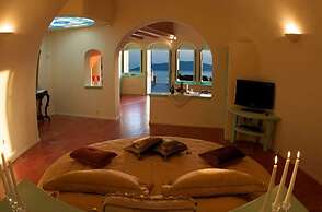 Vallas Apartments & Villas