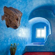 Vallas Apartments & Villas