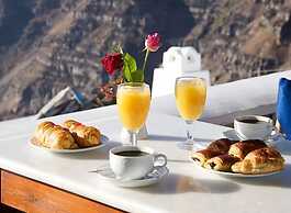 Vallas Apartments & Villas