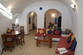 Vallas Apartments & Villas