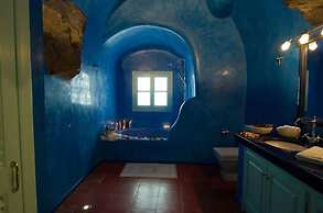 Vallas Apartments & Villas