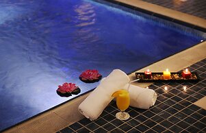 Al Hamra Palace By Warwick