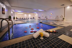 Al Hamra Palace By Warwick