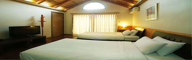 Aewol ParkHill Village