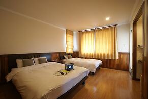 Aewol ParkHill Village