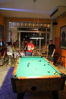 Sunflower Beach Backpacker Hostel