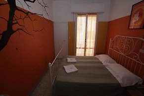 Sunflower Beach Backpacker Hostel