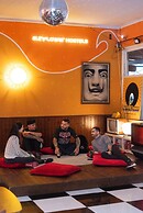 Sunflower Beach Backpacker Hostel