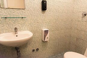 Sunflower Beach Backpacker Hostel