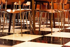 Sunflower Beach Backpacker Hostel