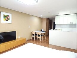 Mayhills Resort
