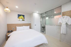 Dongbusan Oncheon Hotel