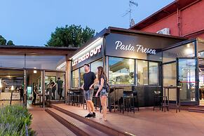 hu Roma Camping In Town