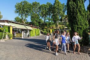 hu Roma Camping In Town