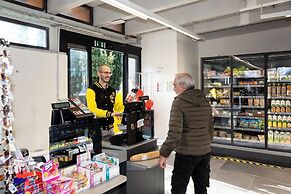 hu Roma Camping In Town