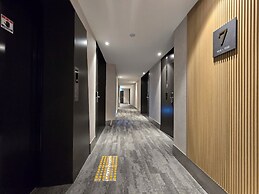 Tria Hotel