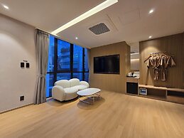 Tria Hotel