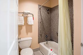 Quality Inn & Suites Bridge City/Orange