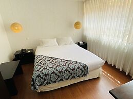 Hotel Retiro 84 by MIJ