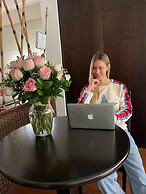 Hotel Retiro 84 by MIJ