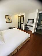 Hotel Retiro 84 by MIJ