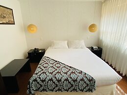 Hotel Retiro 84 by MIJ