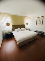 Hotel Retiro 84 by MIJ