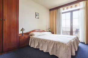 Hotel Miramare Njivice