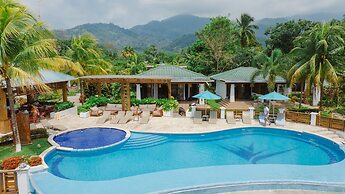 Paraiso Rainforest and Beach Hotel