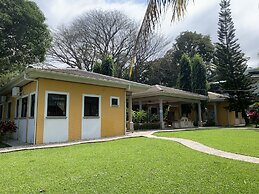 Paraiso Rainforest and Beach Hotel