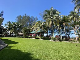 Paraiso Rainforest and Beach Hotel