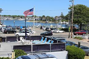 Ocean Street Inn on Hyannis Harbor