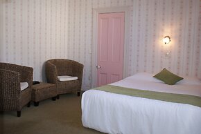 Warkworth Lodge