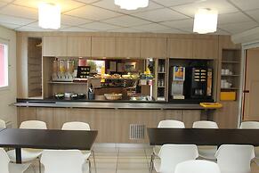 Welcomotel Coignières