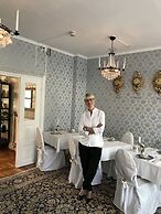Annas Hotell