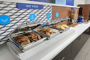 Holiday Inn Express Hotel & Suites Tullahoma by IHG