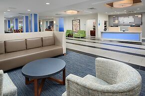 Holiday Inn Express Hotel & Suites Tullahoma by IHG