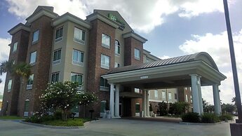 Holiday Inn Express & Suites Gonzales by IHG