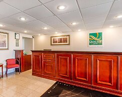 Quality Inn Dyersburg I-155