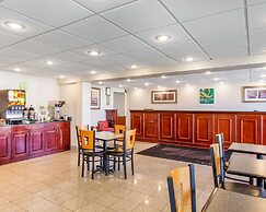 Quality Inn Dyersburg I-155