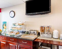 Quality Inn Dyersburg I-155