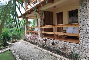 Tepanee Beach Resort