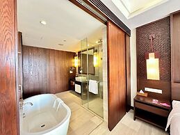 Crowne Plaza Danang by IHG