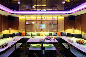 Crowne Plaza Danang by IHG