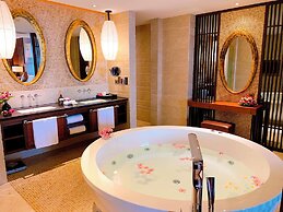 Crowne Plaza Danang by IHG