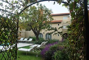 Delvino Boutique Hotel