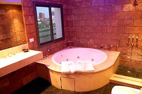 Delvino Boutique Hotel