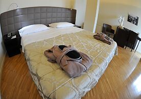 EKK Hotel