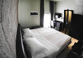 EKK Hotel