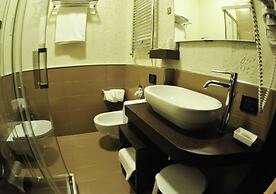 EKK Hotel